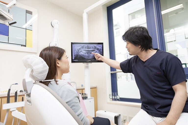 大学病院での豊富な経験をもとに幅広い疾患に対応する垂水区の梶歯科医院